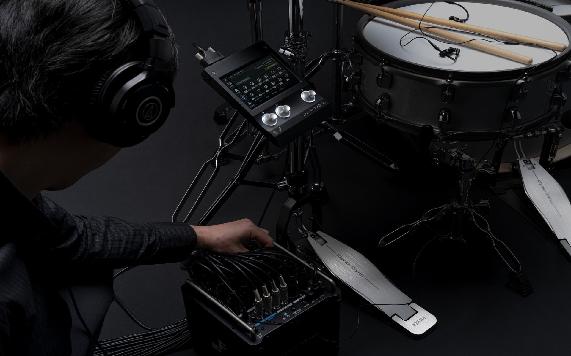 EFNOTE PRO 700 Series Electronic Drum Kit w/Hardware