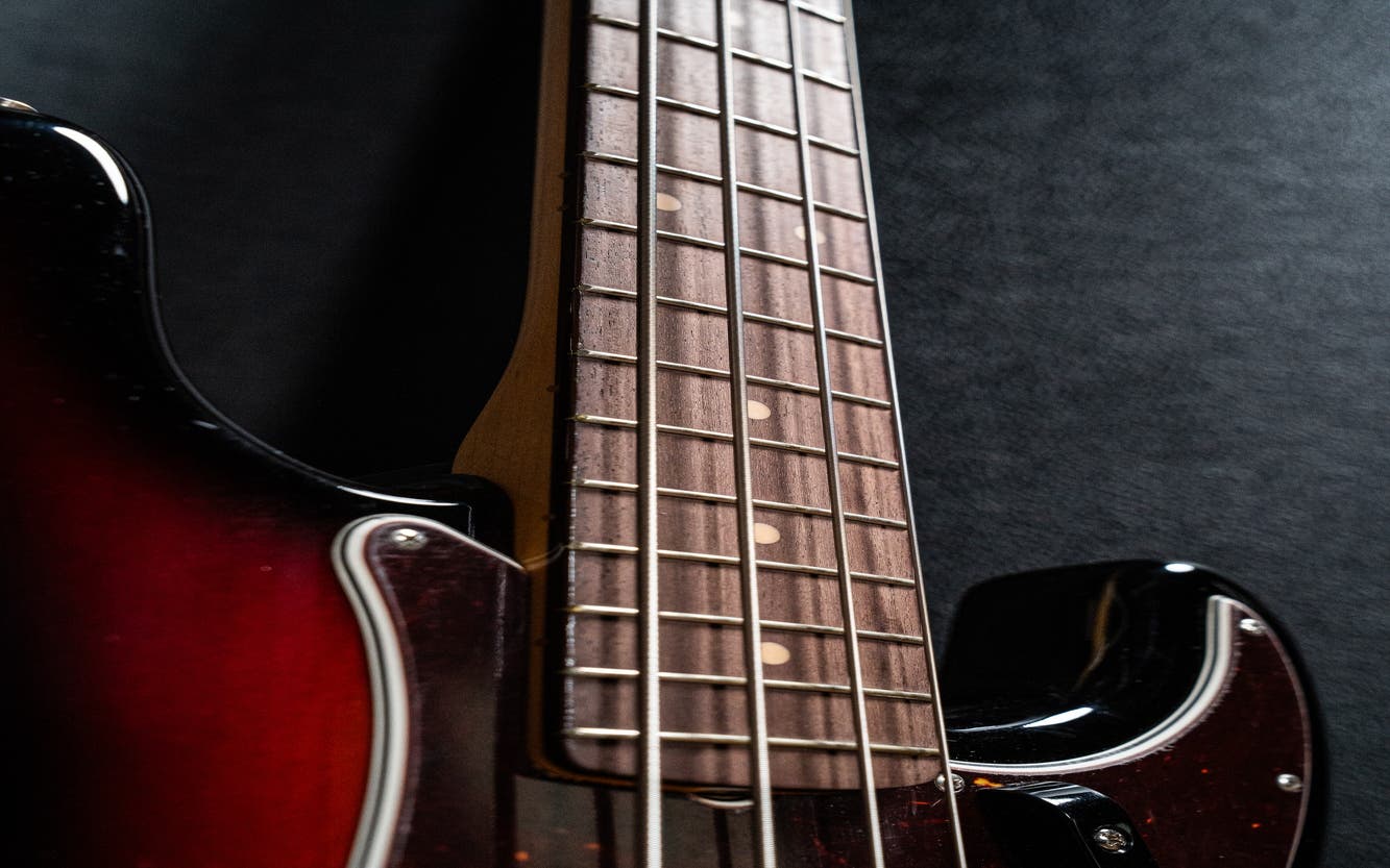 Fender American Original 60s Precision Bass w/Case - Sunburst - Pre-Owned (Mint)