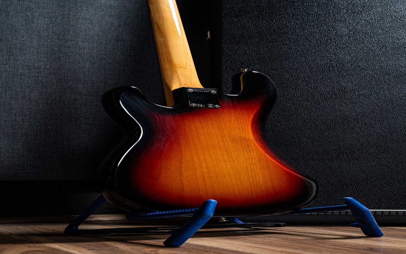 Fender American Original 60s Precision Bass w/Case - Sunburst - Pre-Owned (Mint)