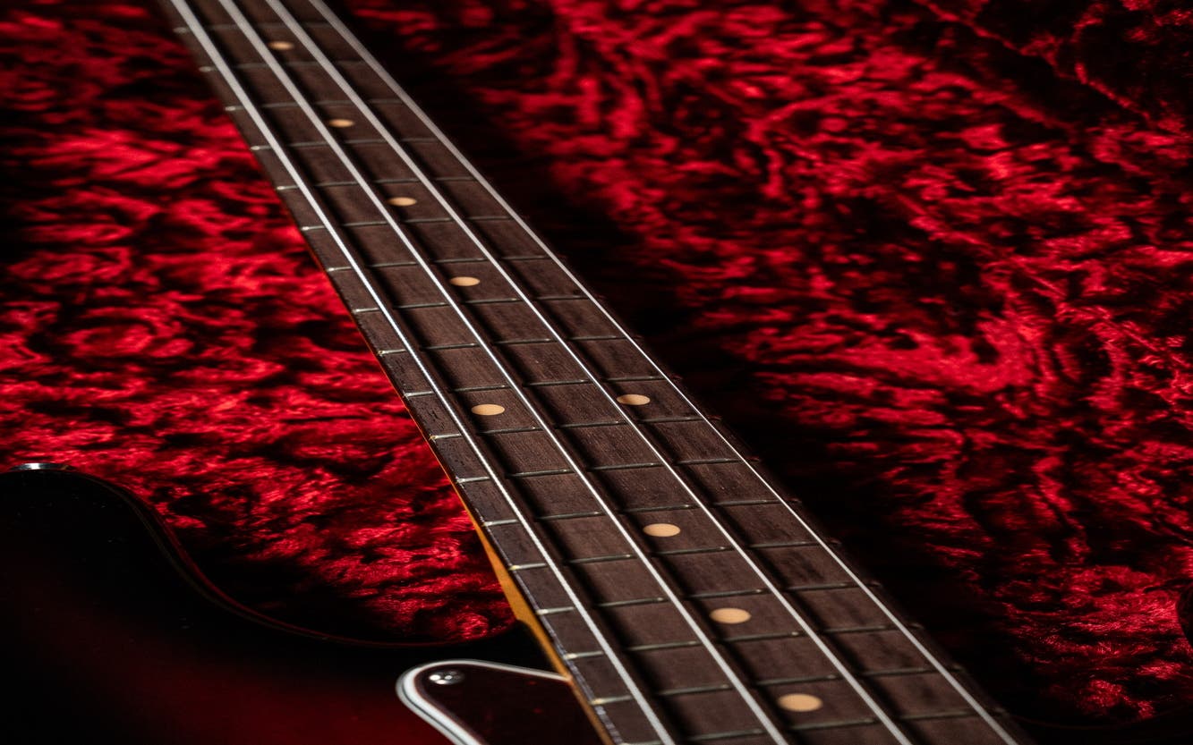 Fender American Original 60s Precision Bass w/Case - Sunburst - Pre-Owned (Mint)
