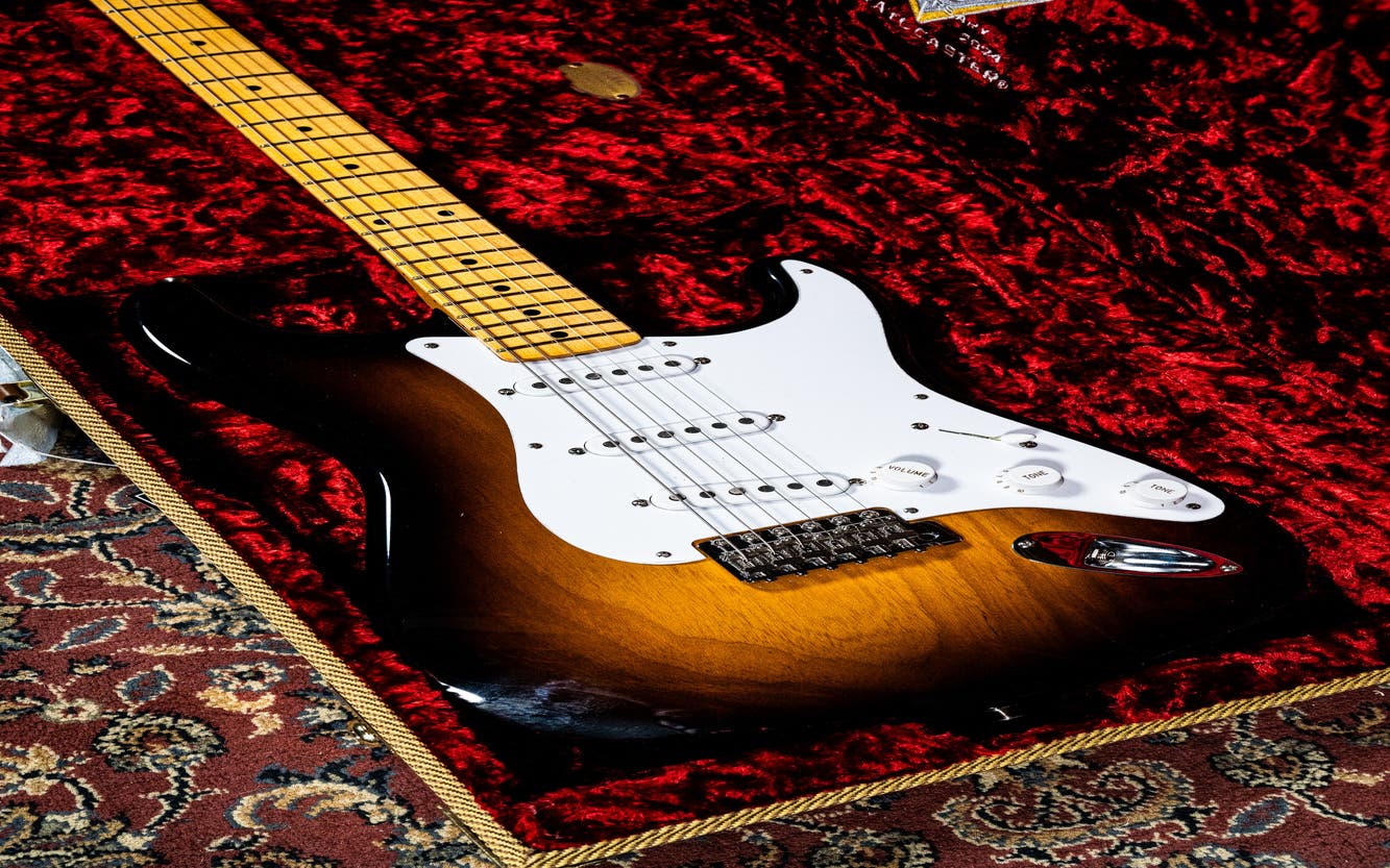 Fender Limited Edition 70th Anniversary 1954 Stratocaster  - NOS - Wide-Fade 2-Color Sunburst