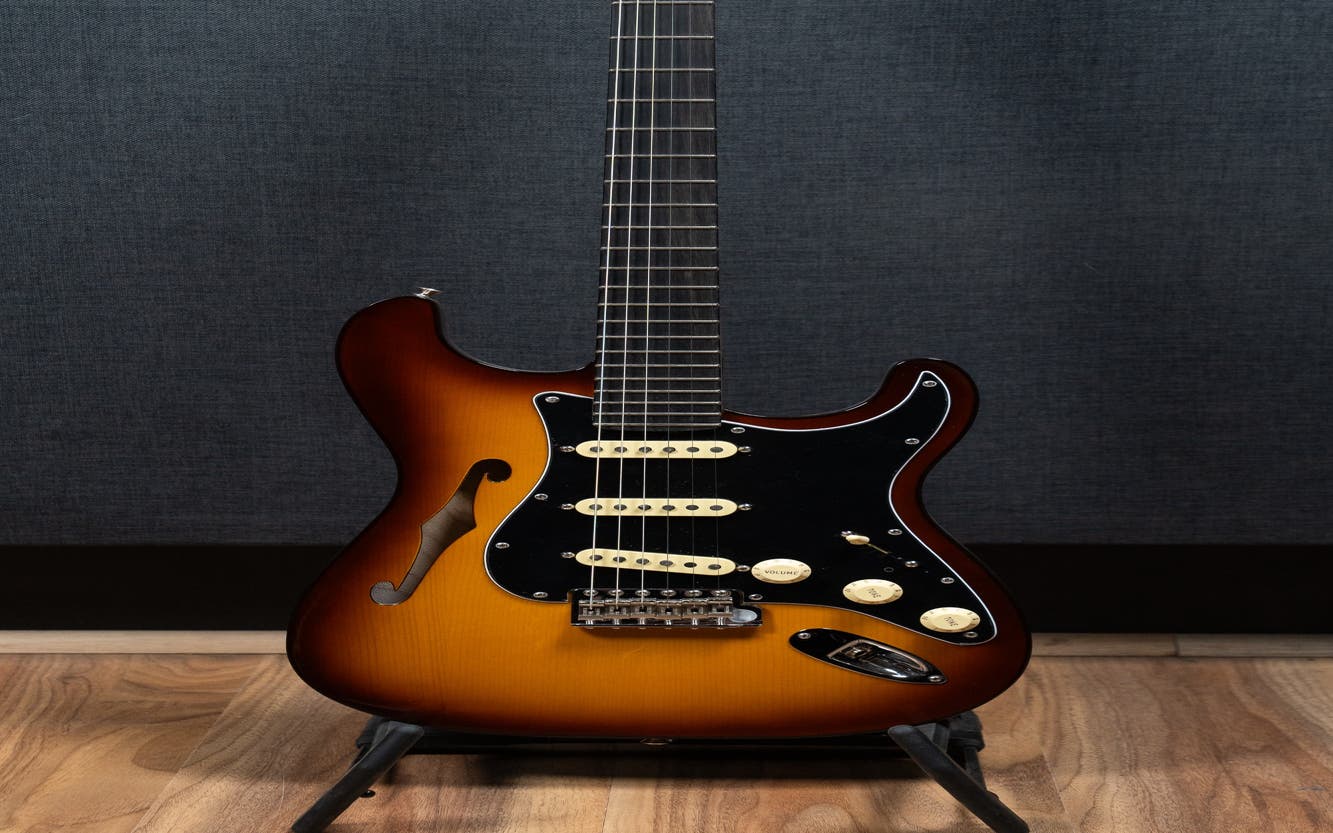 Fender Limited Edition Suona Stratocaster Thinline - Ebony Fingerboard - Violin Burst