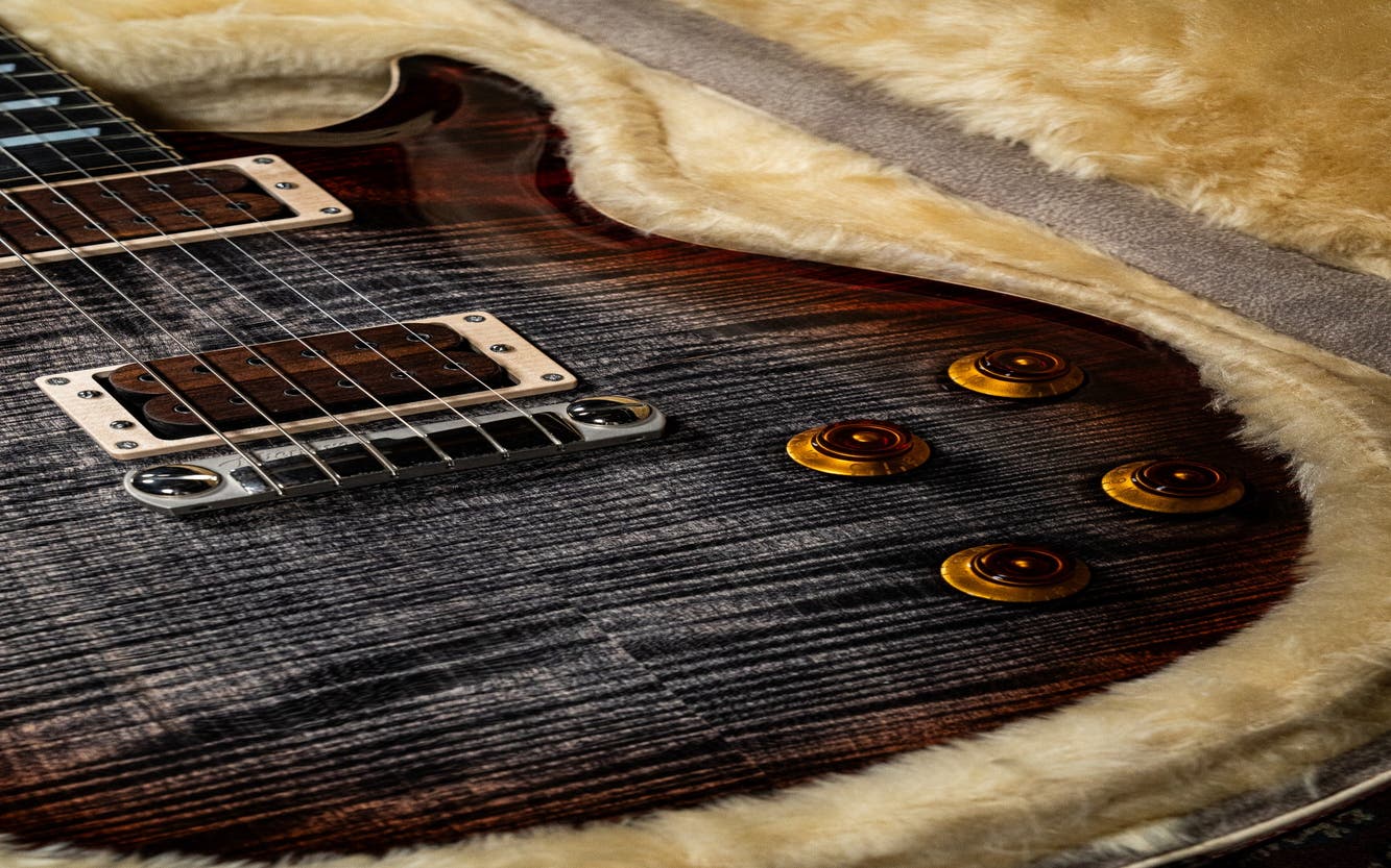Fibenare Basic Jazz Solid Body - Red Burst Charcoal