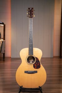 Furch Guitars VINTAGE 3 OM-SR Orchestral Model Guitar w/Pickup + Case