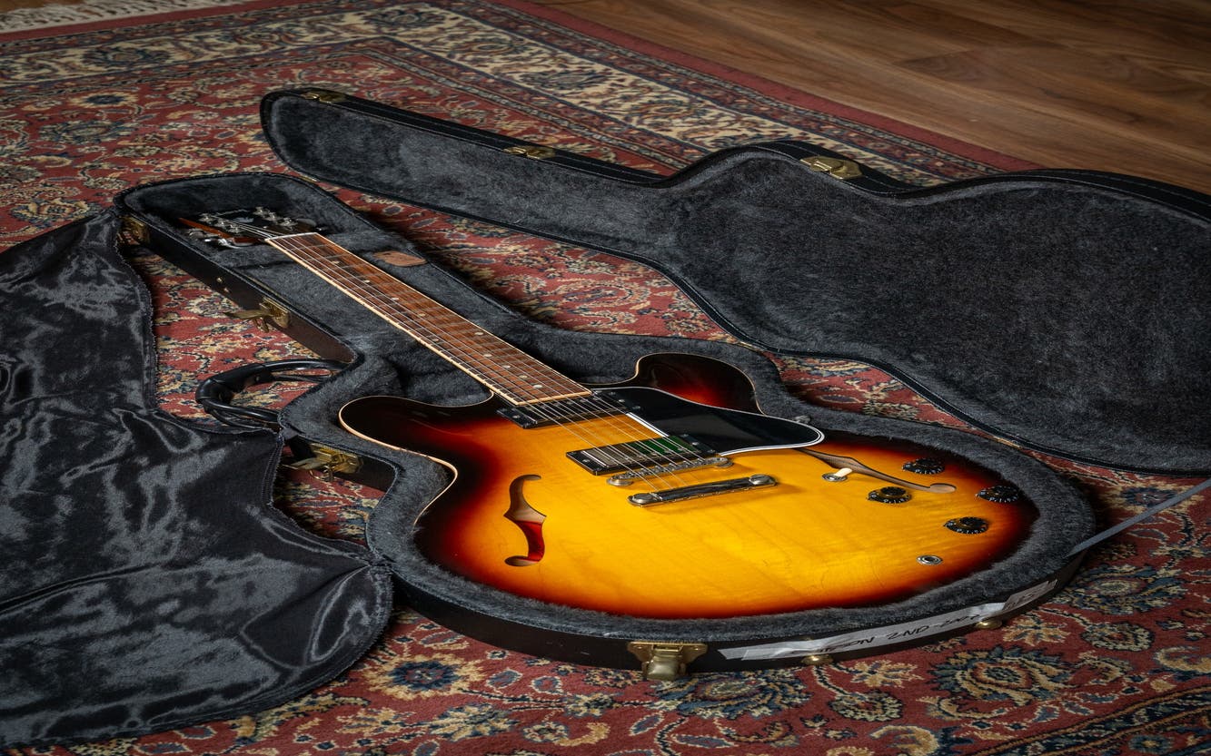 Gibson 2009 ES-335 Nashville w/Case - Vintage Sunburst - Pre-Owned
