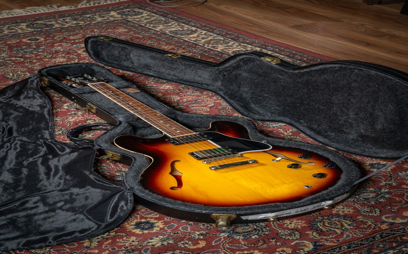 Gibson 2009 ES-335 Nashville w/Case - Vintage Sunburst - Pre-Owned