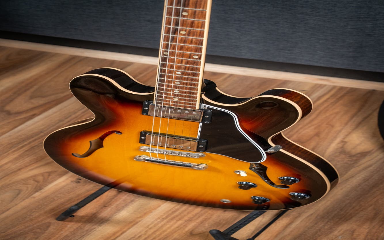 Gibson 2009 ES-335 Nashville w/Case - Vintage Sunburst - Pre-Owned