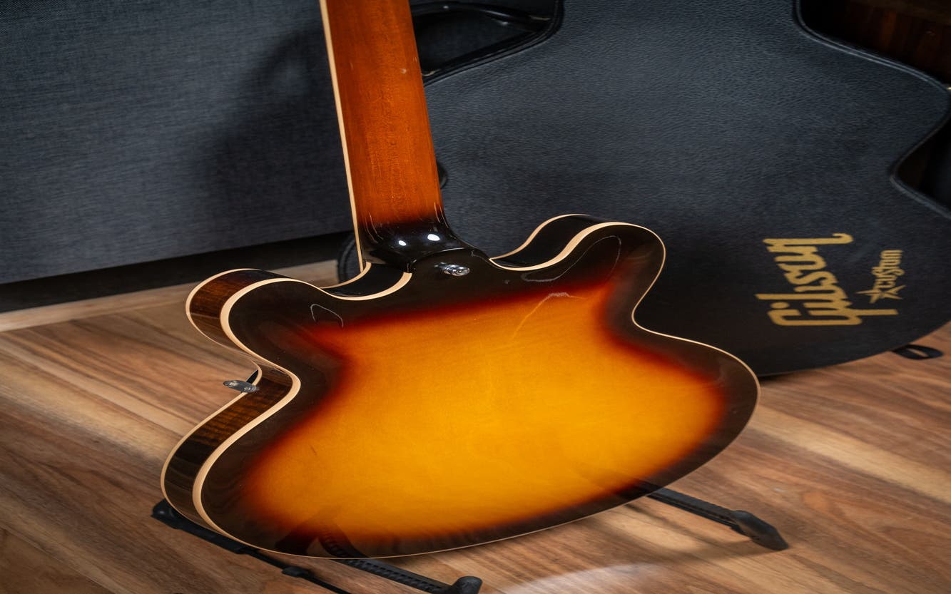 Gibson 2009 ES-335 Nashville w/Case - Vintage Sunburst - Pre-Owned