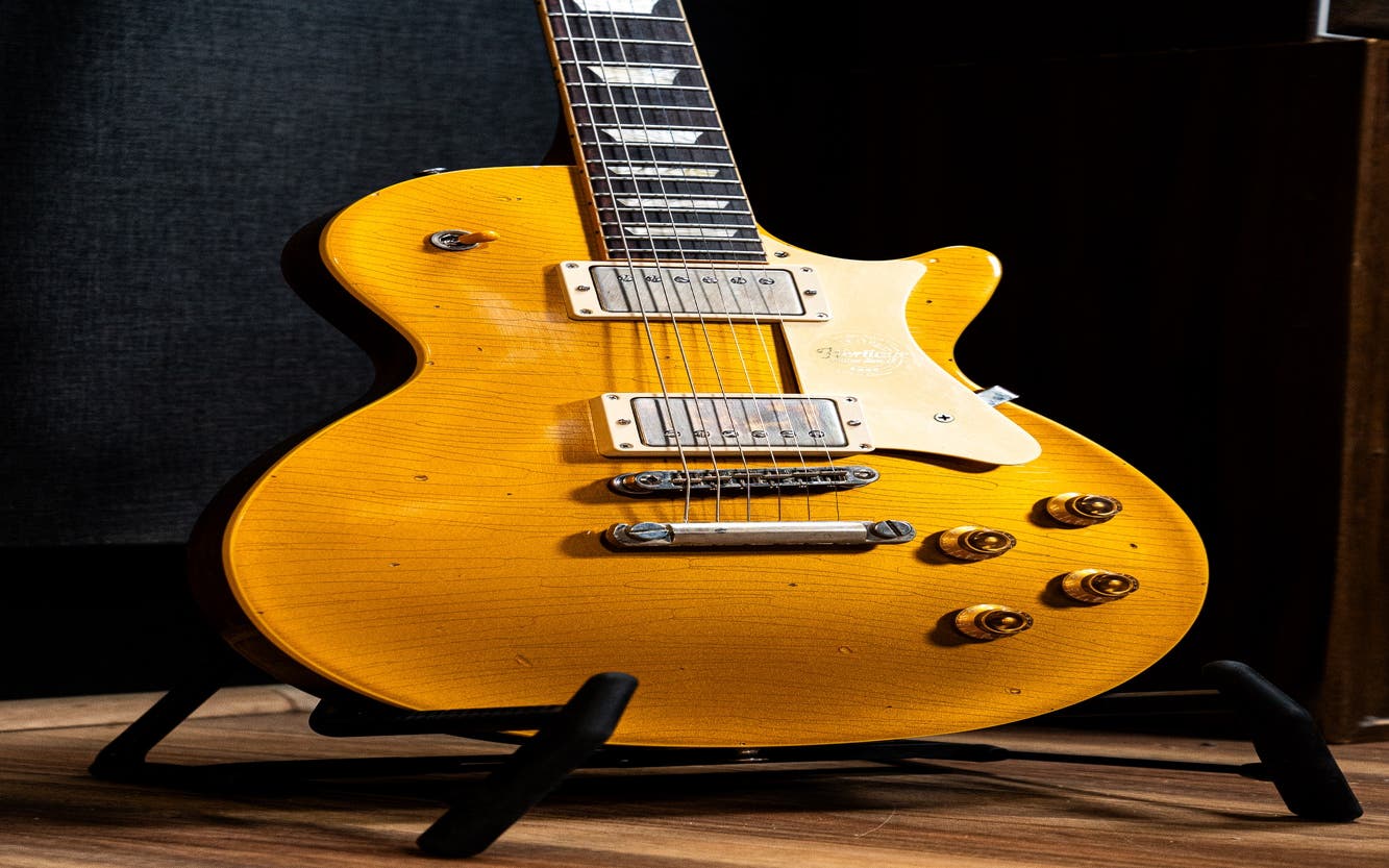 Heritage Guitars Custom Shop Core Collection H-150 - Artisan Aged Gold Top
