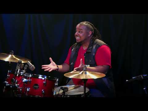 Mapex VENUS 5pc Drum Kit w/Hardware - Crimson Red Sparkle (Cymbals not included)
