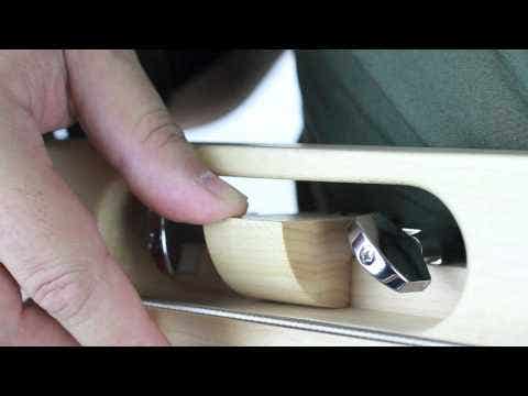Traveler Guitar Ultra-Light Bass - Maple