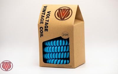 Voltage Vintage Coil Instrument Cable - Electric Blue (RA-STR)