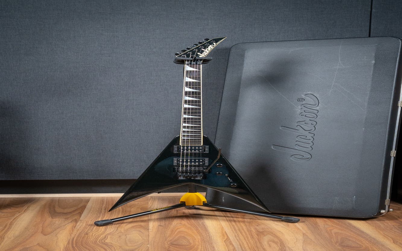 Jackson KV1 King V w/Case - Black - Pre-Owned