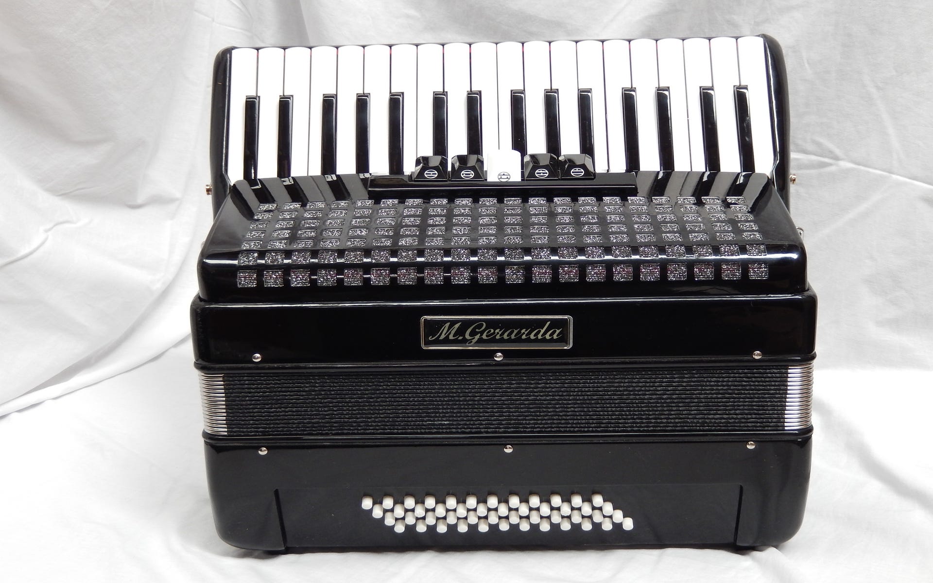 M Gerarda Piano Accordion - 48 Bass 34 Key - Black