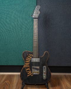Justin Johnson Signature Guitar + Gator Case - Whiskey Barrel Jack Daniels (2021) - Pre-Owned