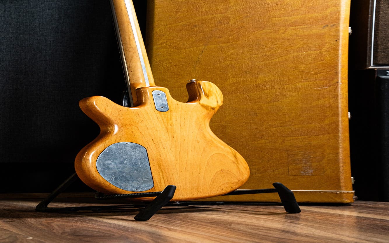 Kramer 1979 DMZ4000 Bass w/Hardcase - Natural - Pre-Owned