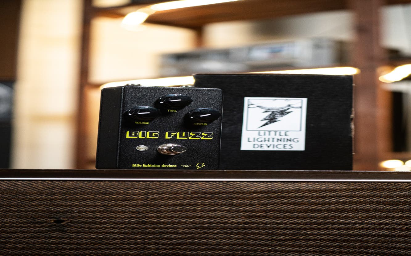 Little Lightning Devices BIG FUZZ Pedal - Black Era