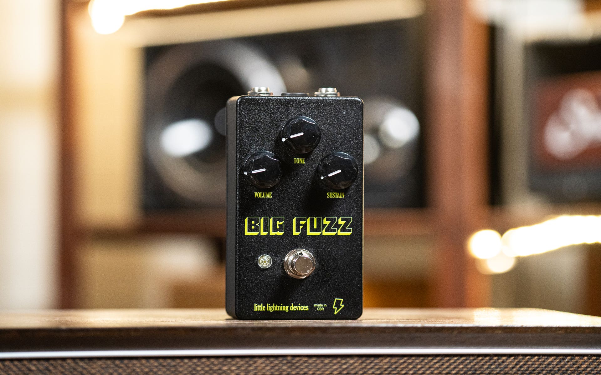 Little Lightning Devices BIG FUZZ Pedal - Black Era