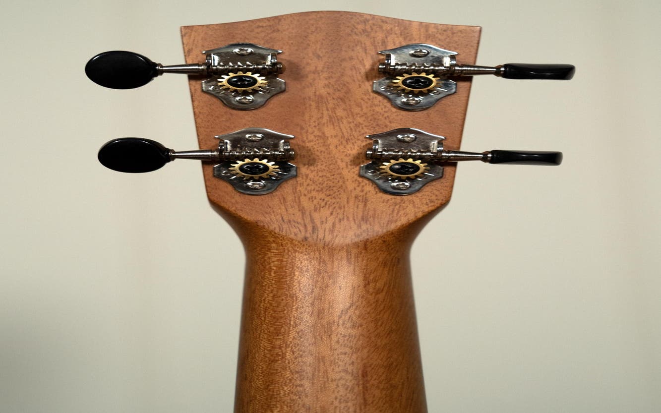 Pono Ukuleles Tenor Ukulele - Mahogany (PONO-MT)