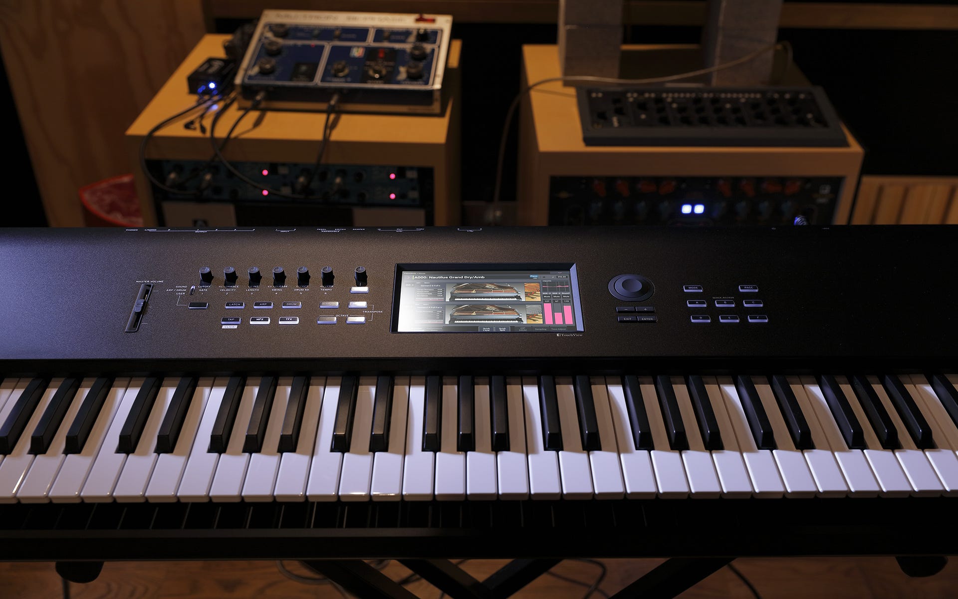 Korg Nautilus 73 Keyboard Workstation w/Light Touch Keys