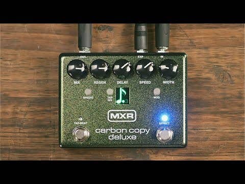 MXR Carbon Copy Deluxe Analog Delay Pedal