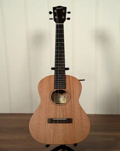 Pono Ukuleles Baritone Ukulele - Mahogany with Pickup (PONO-MB-E)