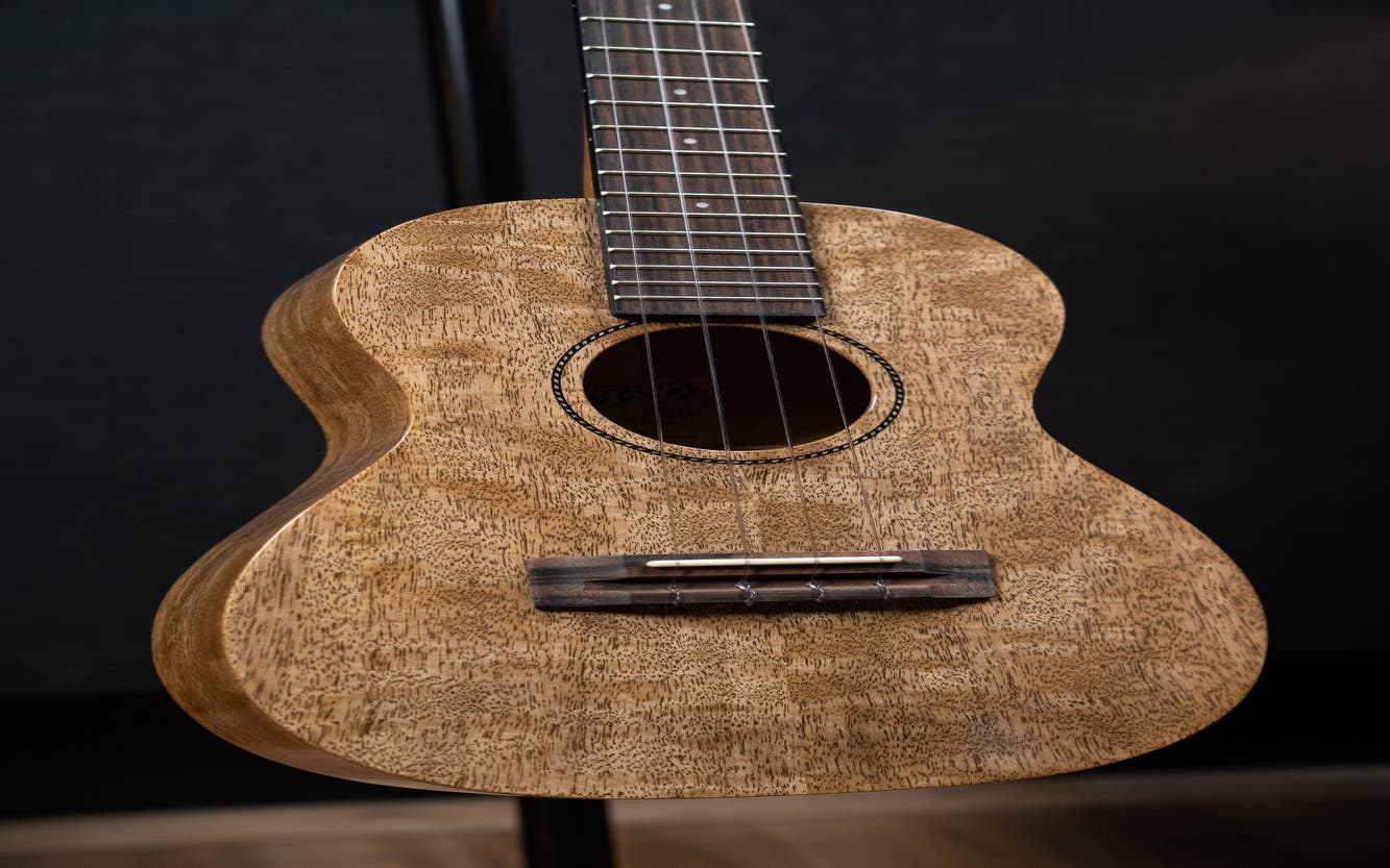 Pono Ukuleles MGTD Mango Tenor Deluxe Gloss (PONO-MGTD)