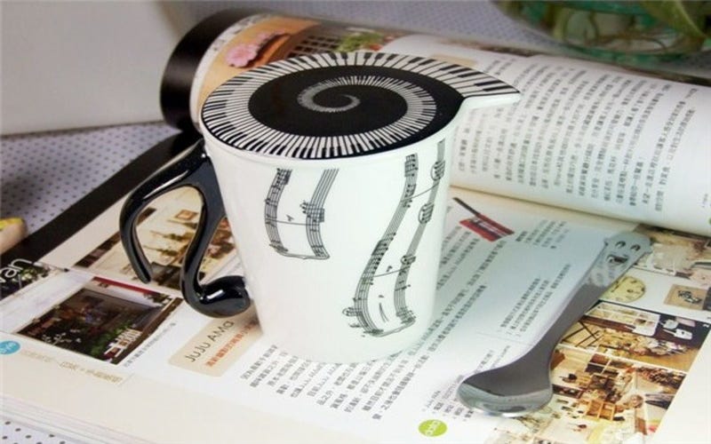 Pure Tone Mug w/Lid - Vertical Music Pattern