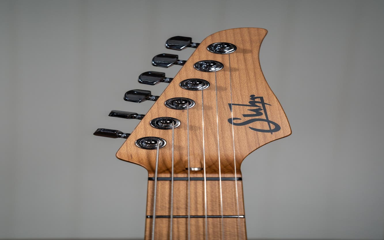 Suhr Andy Wood Signature Modern T HH - Whiskey Barrel (510 Tremolo)