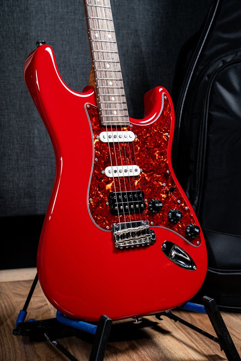 Suhr Classic S HSS Electric Guitar w/Gigbag - Dakota Red (Limited Edition)