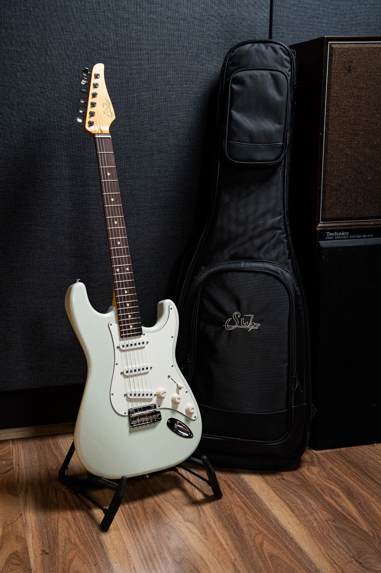 Suhr deluxe shop gig bag