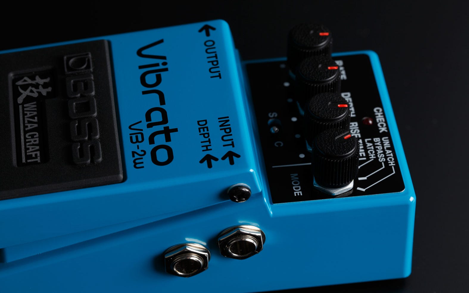 Boss VB-2W Vibrato Pedal (VB2W)