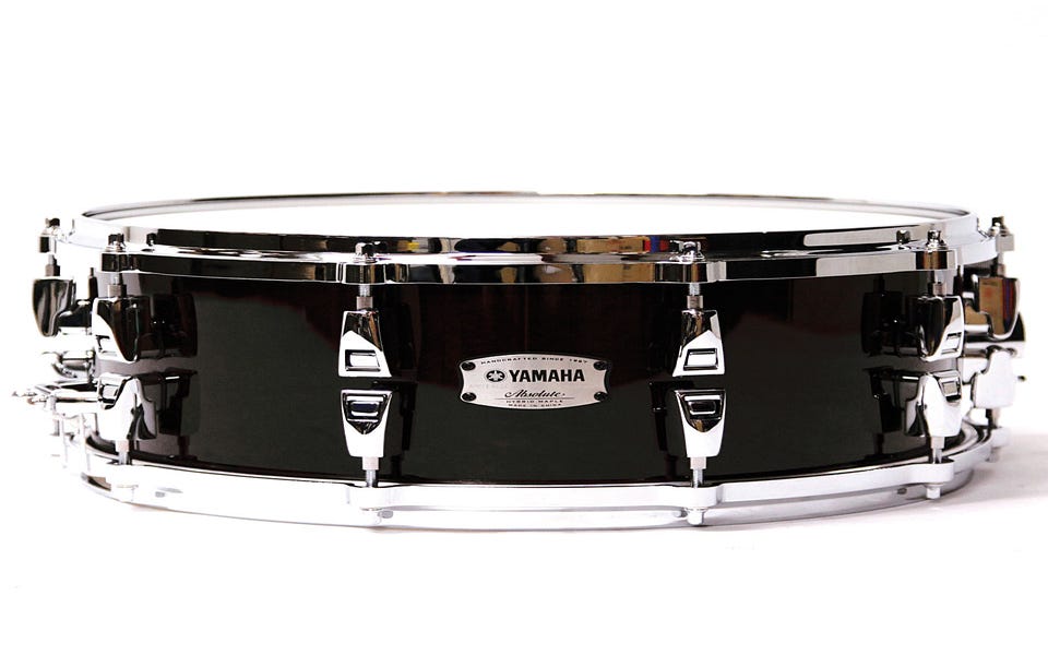 Yamaha Absolute Hybrid Maple 5pc Drum Kit w/HW880 Hardware Pack - Solid Black